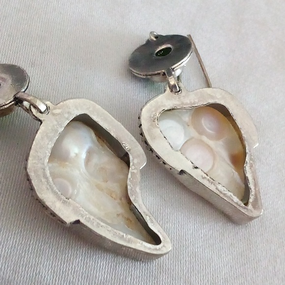 Vintage natural baroque pearl and peridot dangles 🤗 - Picture 3 of 6